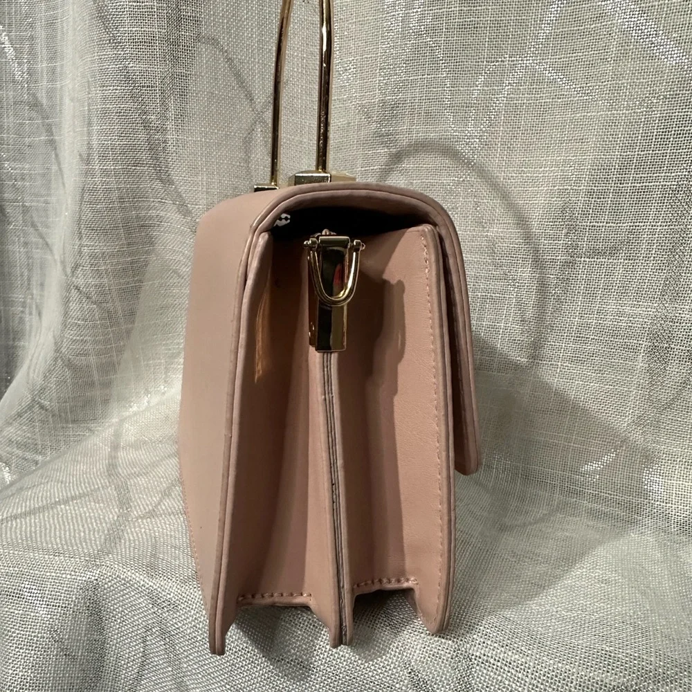 KUQIKAER & Bag with Crossbody NWOT - Picture 7 of 14